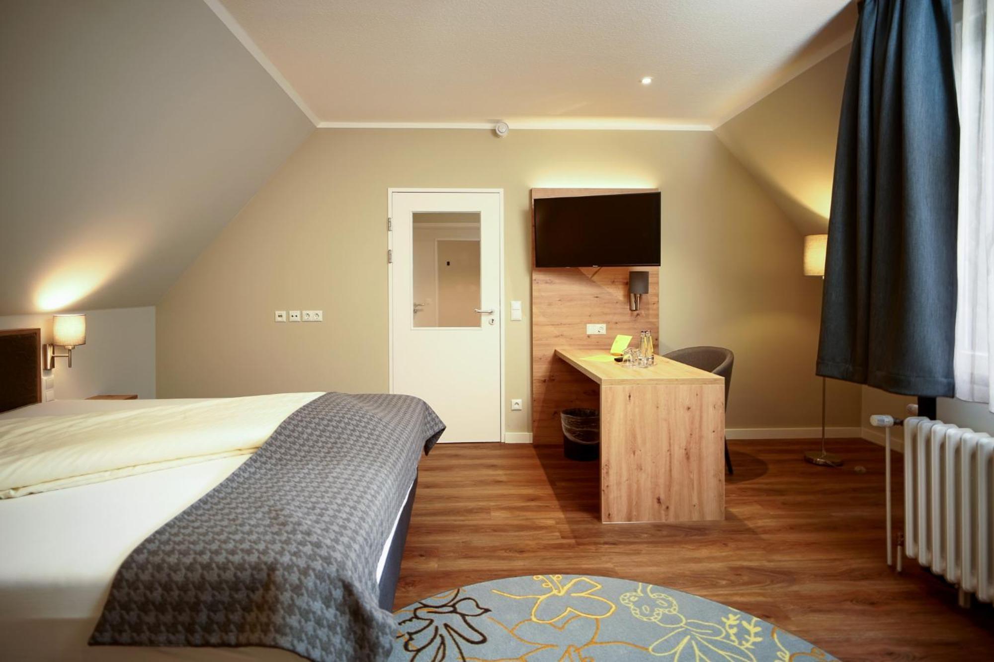 Hotel Lindenhof Bielefeld Buitenkant foto