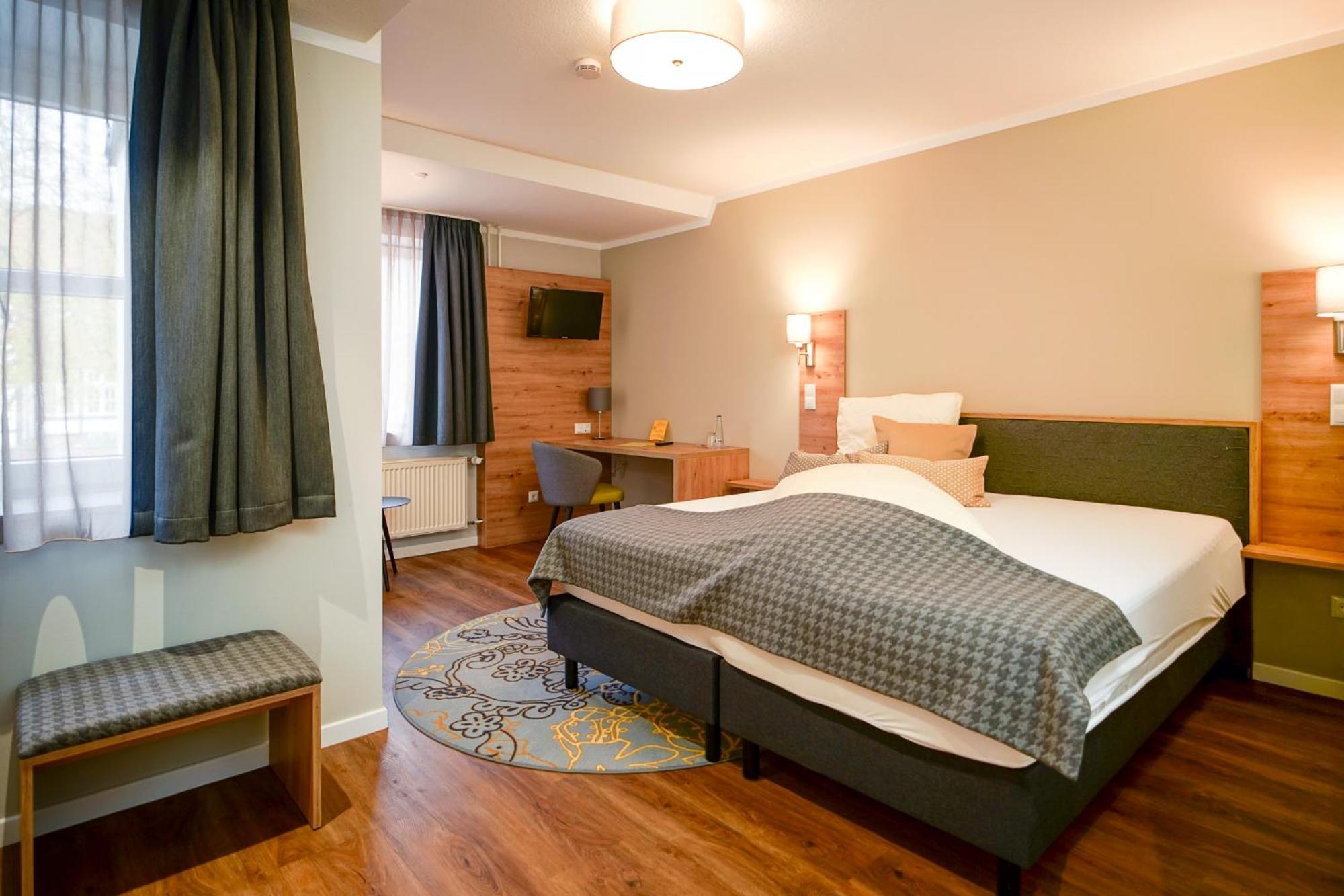 Hotel Lindenhof Bielefeld Buitenkant foto